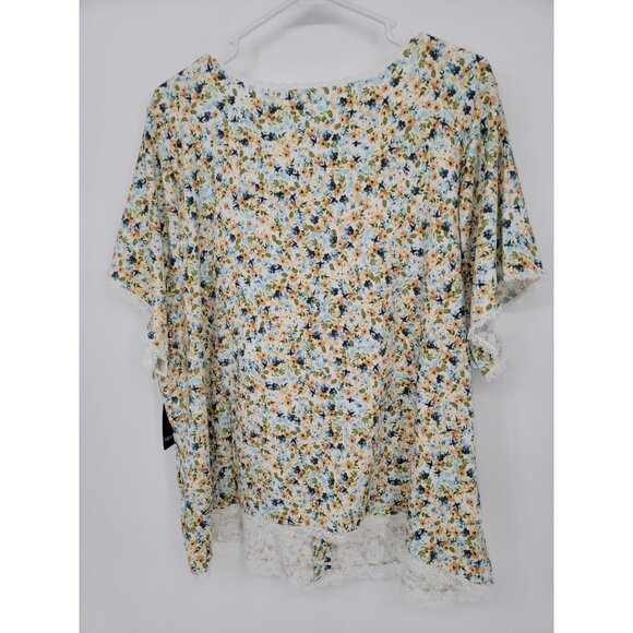 Torrid Size 5 Womens Top Floral Super Soft Rib Knit Short Sleeve Shirt NWT - Picture 4 of 6